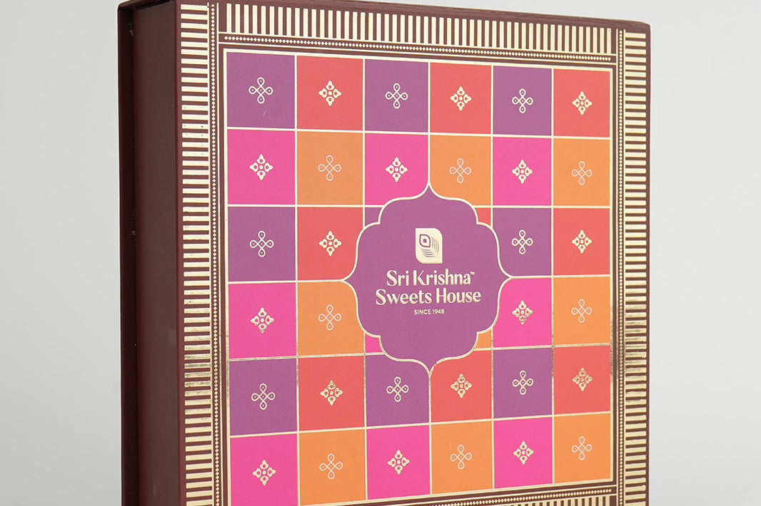 Signature Sweet Gifting Box